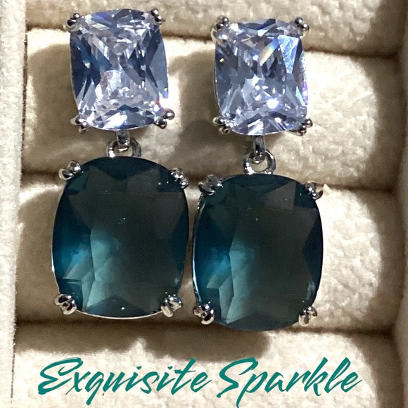 Huitan Jewelry - - 💋Elegant White and Teal Zircon Drop Earrings